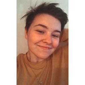 Meet your Posher, Avery